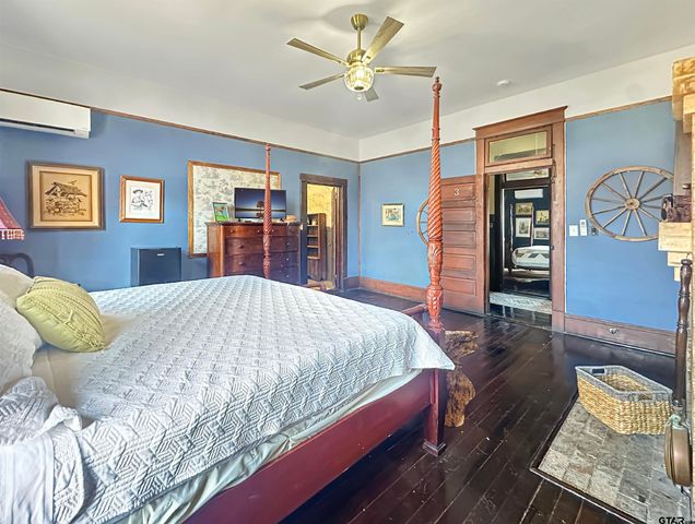 406 W 1st Street, Mount Pleasant, TX 75455