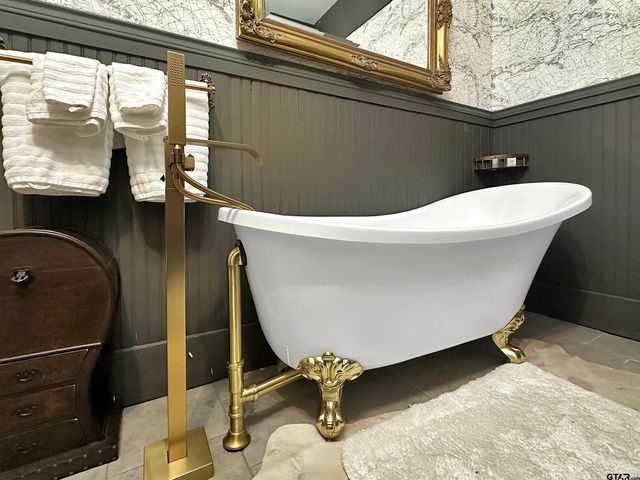 406 W 1st Street, Mount Pleasant, TX 75455