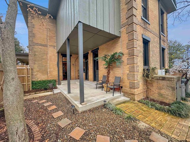 406 W 1st Street, Mount Pleasant, TX 75455