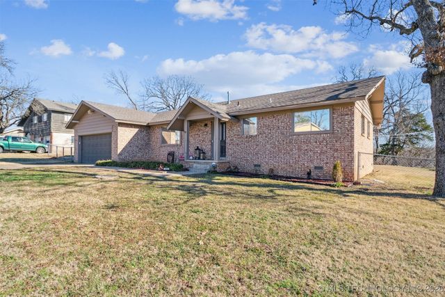 3111 S Saddle Rock Road, Sand Springs, OK 74063
