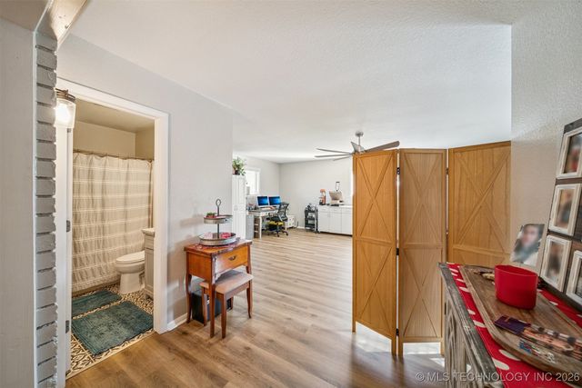 3111 S Saddle Rock Road, Sand Springs, OK 74063