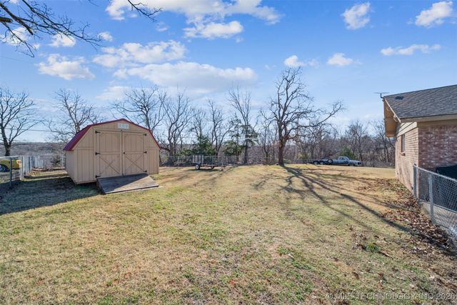 3111 S Saddle Rock Road, Sand Springs, OK 74063