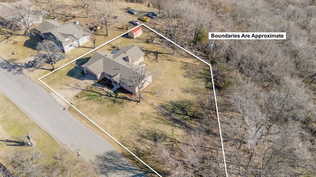 3111 S Saddle Rock Road, Sand Springs, OK 74063