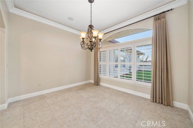 5495 Vista Serrano, Paso Robles, CA 93446