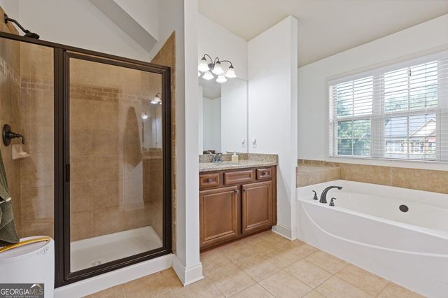 1801 Beyers Landing Drive, Buford, GA 30519