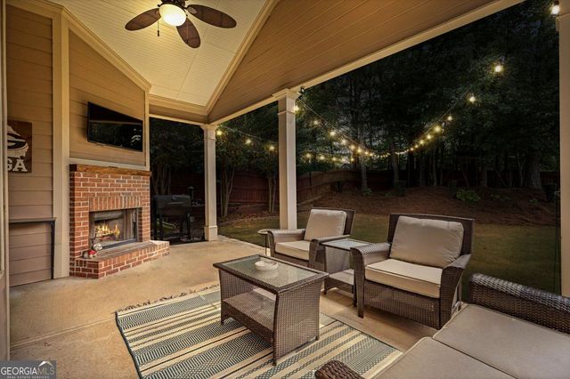 1801 Beyers Landing Drive, Buford, GA 30519