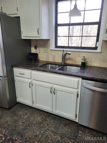 85 Price Road, Wetumpka, AL 36093