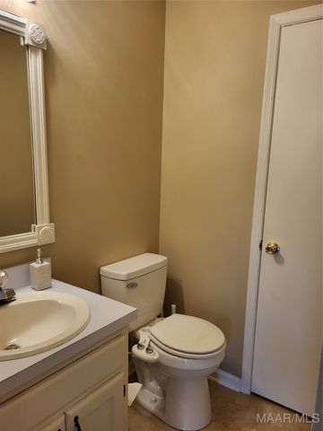 85 Price Road, Wetumpka, AL 36093