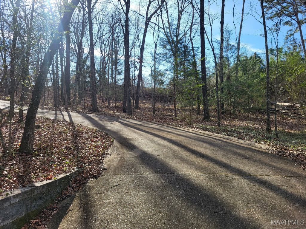 85 Price Road, Wetumpka, AL 36093