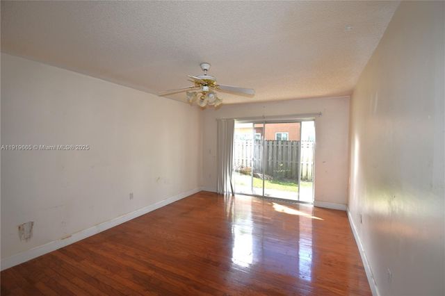 3081 NW 123rd Ave, Sunrise, FL 33323