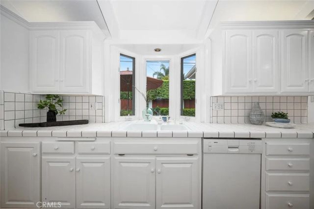 2692 Salmon Drive, Rossmoor, CA 90720