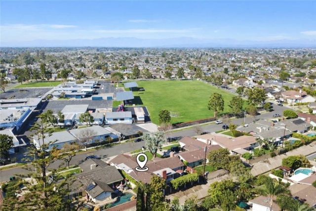 2692 Salmon Drive, Rossmoor, CA 90720