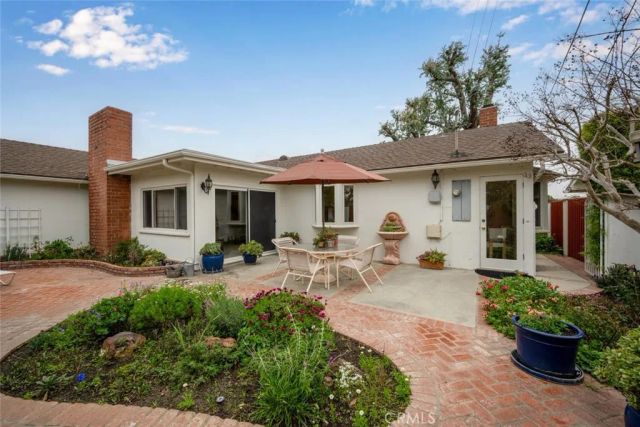 2692 Salmon Drive, Rossmoor, CA 90720