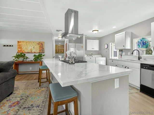 1351 Pepper Dr SPC 62, El Cajon, CA 92021