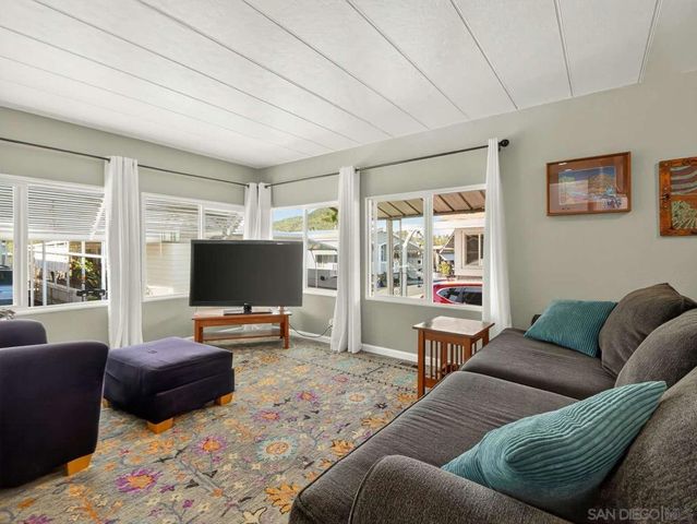 1351 Pepper Dr SPC 62, El Cajon, CA 92021