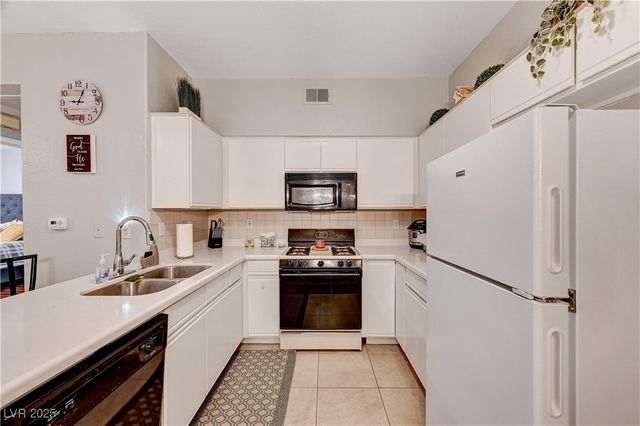 5751 East Hacienda Avenue 154, Las Vegas, NV 89122