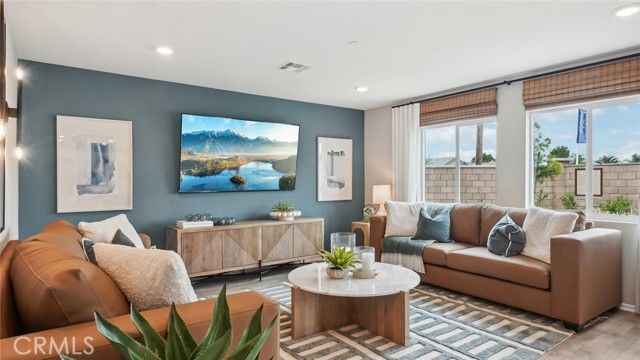 482 Baneberry Place, San Jacinto, CA 92582