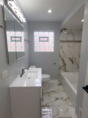 10755 S Vernon Avenue, Chicago, IL 60628