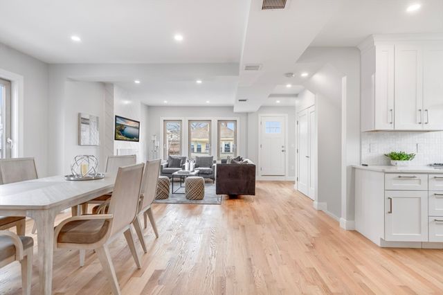 15 Melville 15, Somerville, MA 02145