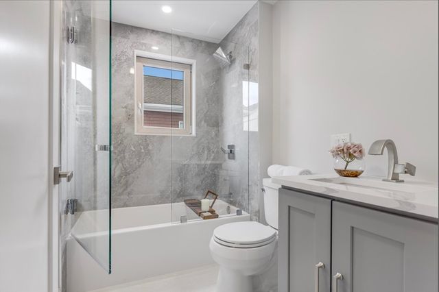 15 Melville 15, Somerville, MA 02145