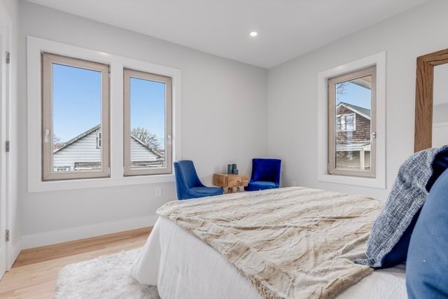 15 Melville 15, Somerville, MA 02145