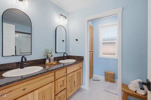 2036 SW Truman Way, Grants Pass, OR 97526
