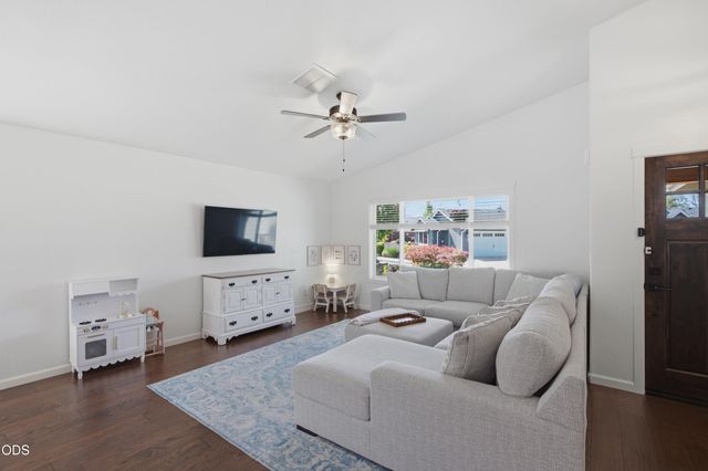 2036 SW Truman Way, Grants Pass, OR 97526