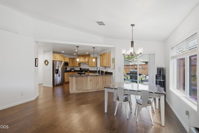 2036 SW Truman Way, Grants Pass, OR 97526