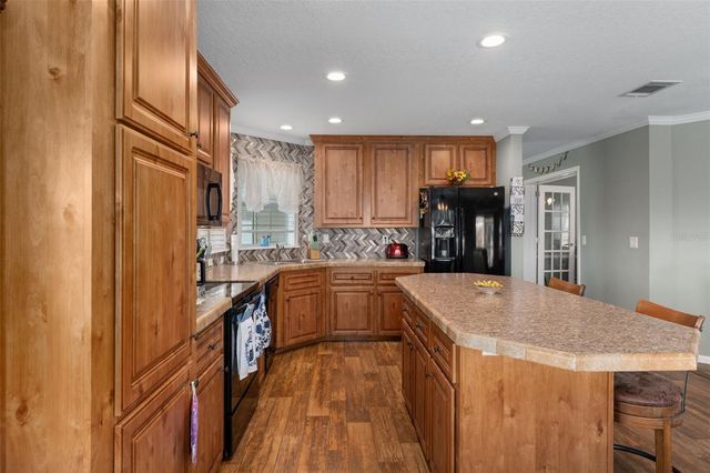 37533 GILL AVENUE, Zephyrhills, FL 33541