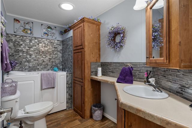 37533 GILL AVENUE, Zephyrhills, FL 33541