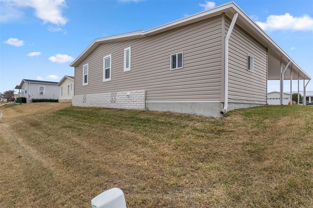 37533 GILL AVENUE, Zephyrhills, FL 33541