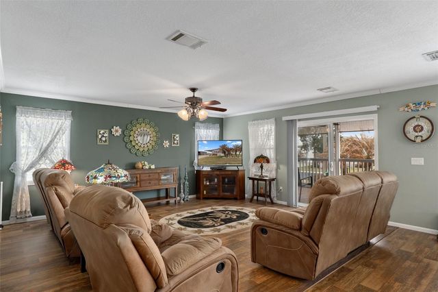 37533 GILL AVENUE, Zephyrhills, FL 33541