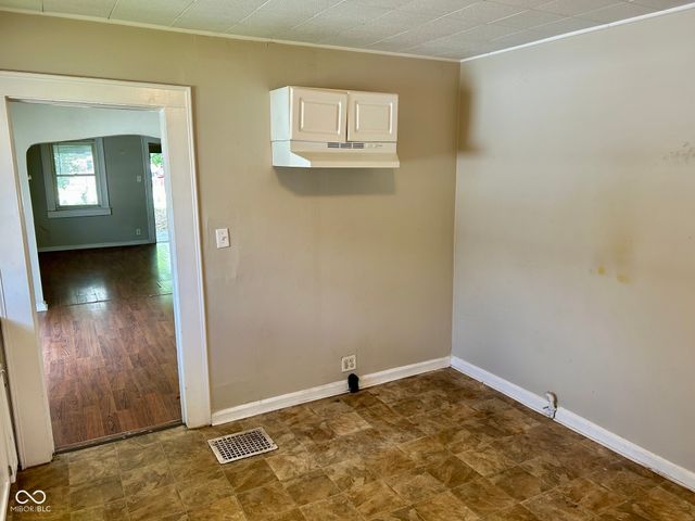 5413 Greenfield Avenue, Indianapolis, IN 46219