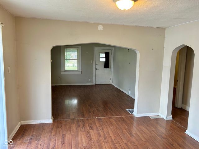 5413 Greenfield Avenue, Indianapolis, IN 46219
