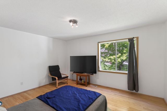 4008 Pennsylvania Avenue, Eagan, MN 55123