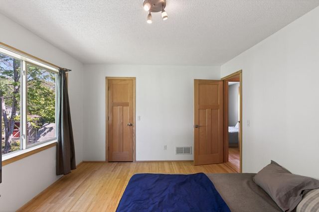 4008 Pennsylvania Avenue, Eagan, MN 55123