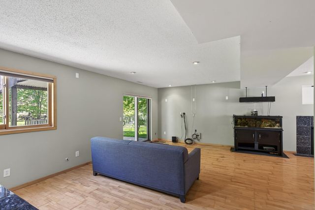 4008 Pennsylvania Avenue, Eagan, MN 55123