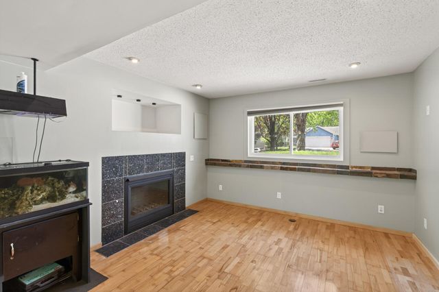 4008 Pennsylvania Avenue, Eagan, MN 55123
