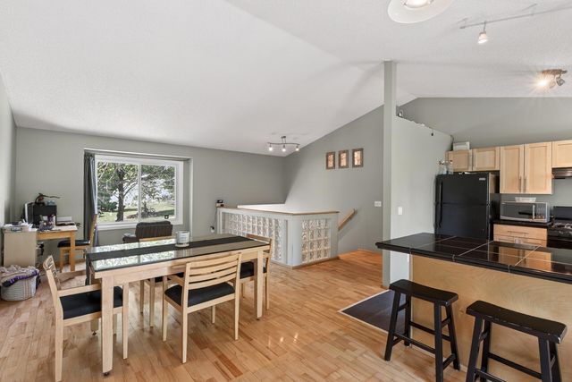 4008 Pennsylvania Avenue, Eagan, MN 55123