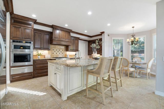 1910 Max Court, Simi Valley, CA 93065