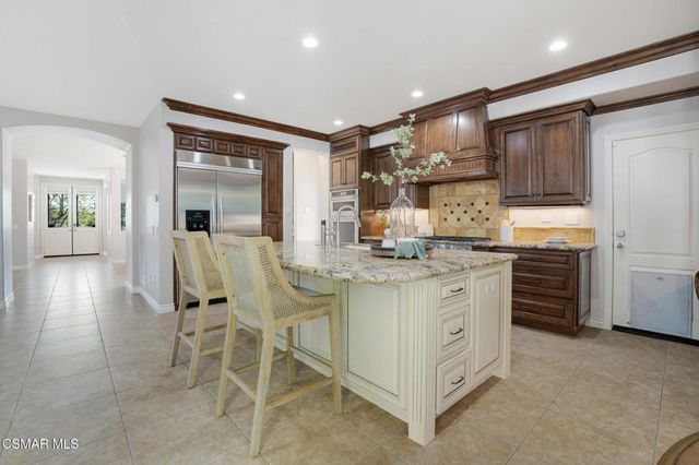 1910 Max Court, Simi Valley, CA 93065