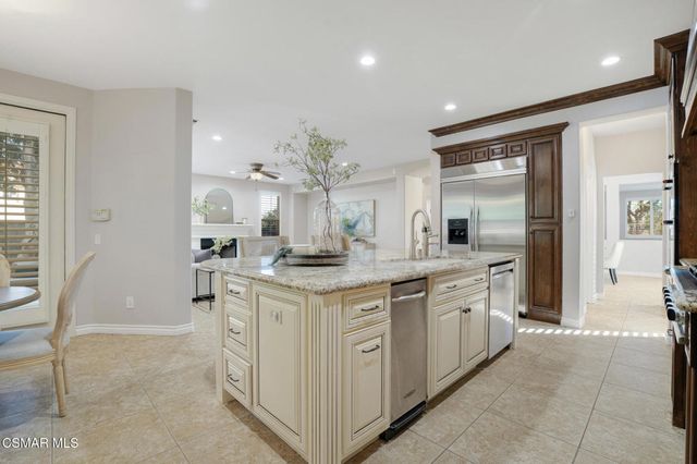 1910 Max Court, Simi Valley, CA 93065