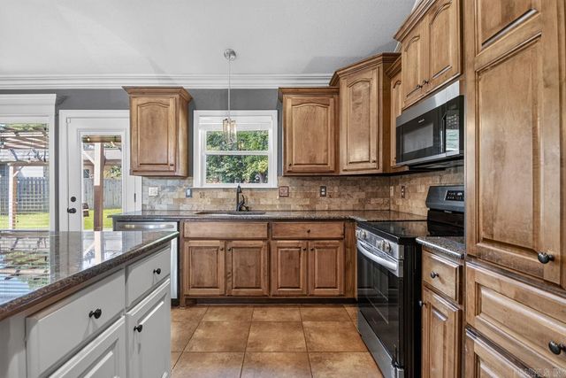 2806 Barbara Court, Bryant, AR 72022