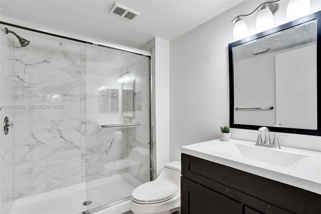 8721 Wiles Rd 101, Coral Springs, FL 33067