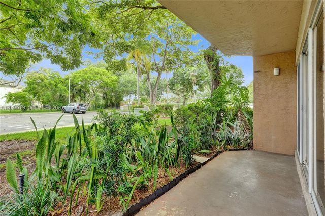 8721 Wiles Rd 101, Coral Springs, FL 33067