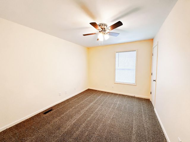 108 Coyote Ct Apt 5, Clarksville, TN 37043