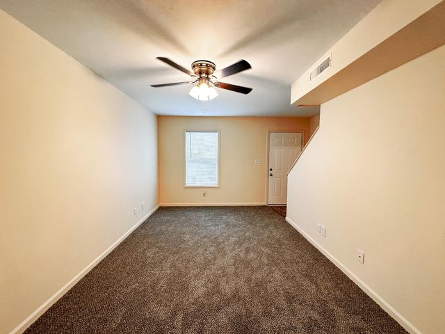 108 Coyote Ct Apt 5, Clarksville, TN 37043