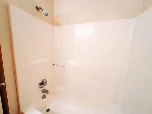 108 Coyote Ct Apt 5, Clarksville, TN 37043