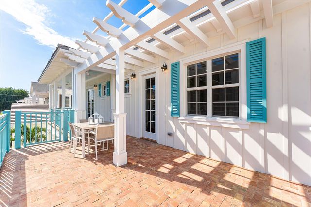 146 SE 1st Ave, Delray Beach, FL 33444