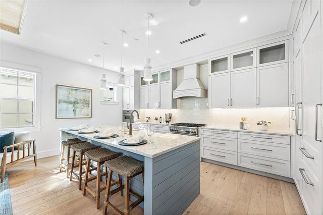 146 SE 1st Ave, Delray Beach, FL 33444